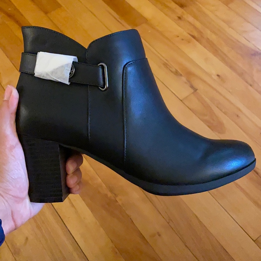 Giani Bernini ankle boots. Brand new. Black. 9W